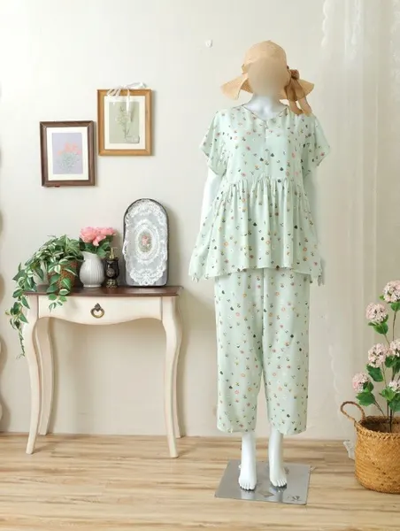 Pajamas Ruffle Premium