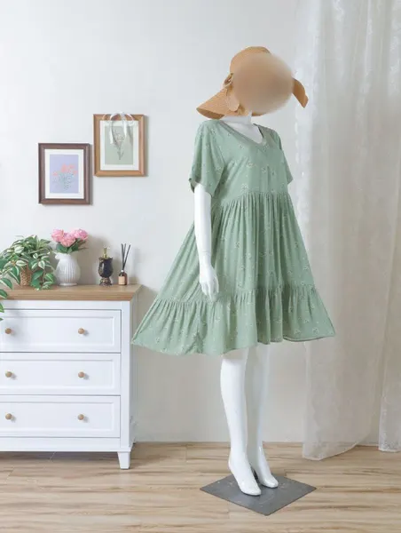 Needa Dress motif