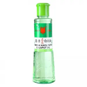 CAP LANG MINYAK KAYU PUTIH BTL 210mL